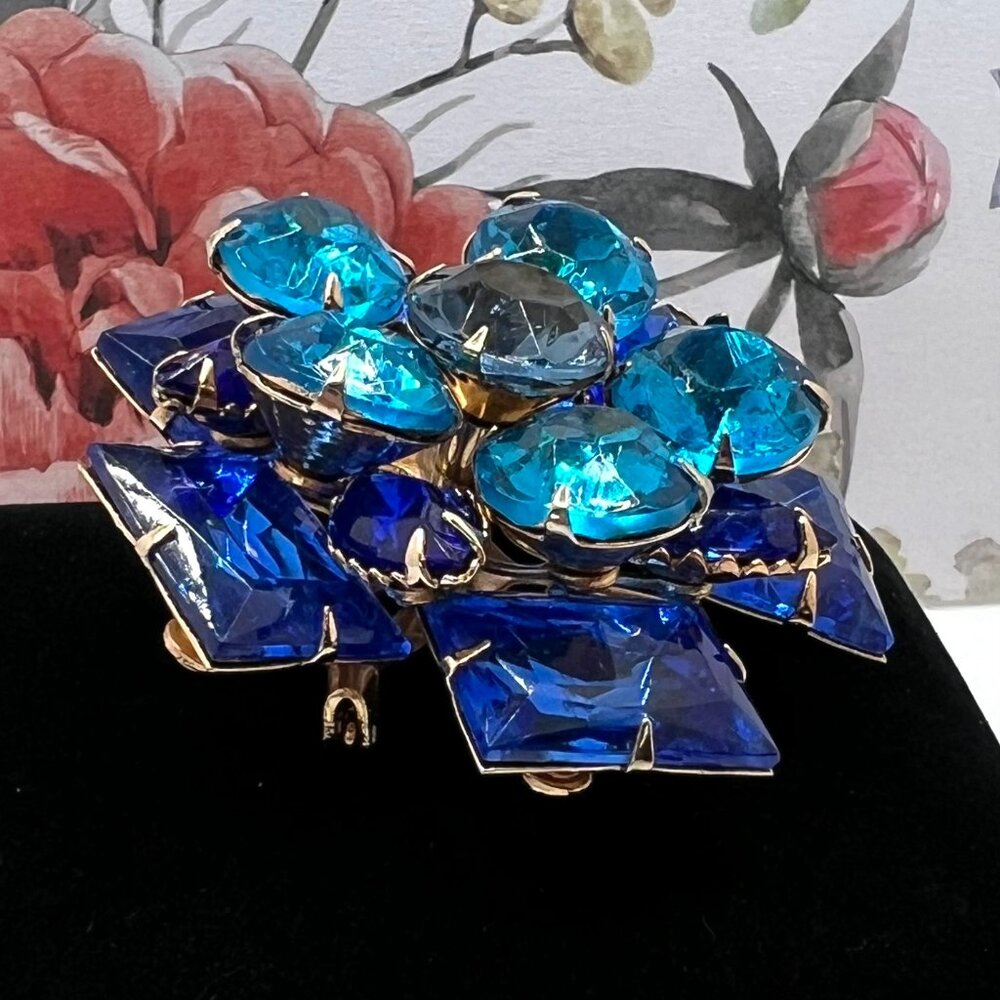 Blue Hombre Glass Layered Brooch - Picture 3 of 5